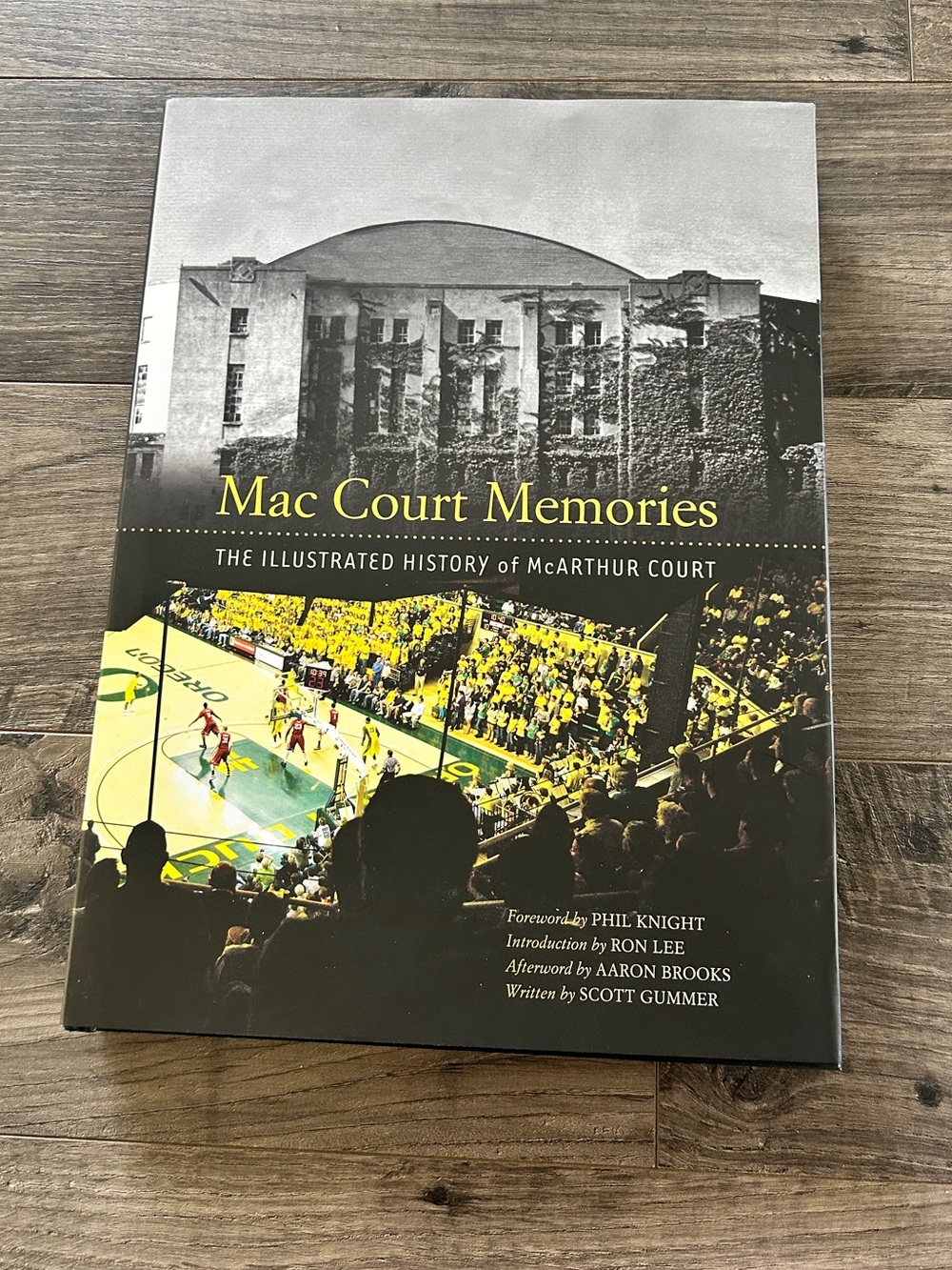 Oregon Ducks Mac Court Memories Illustrated Hardcover Book Limited Edition NEW